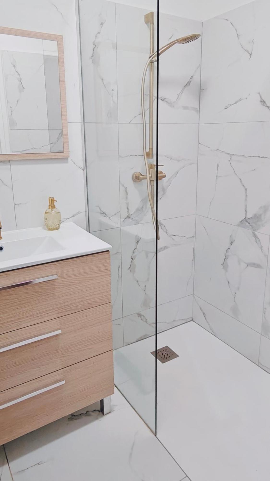 Kaylee Lounge Apartment Le Mans Bagian luar foto